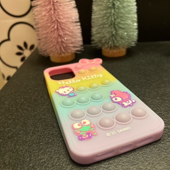 Hello kitty iPhone 13 pro max pop fidget case - Picture 3 of 4